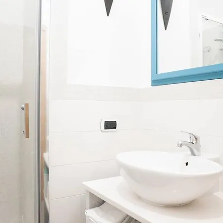 Lejlighed 4 Bedrooms In Center Location&view *